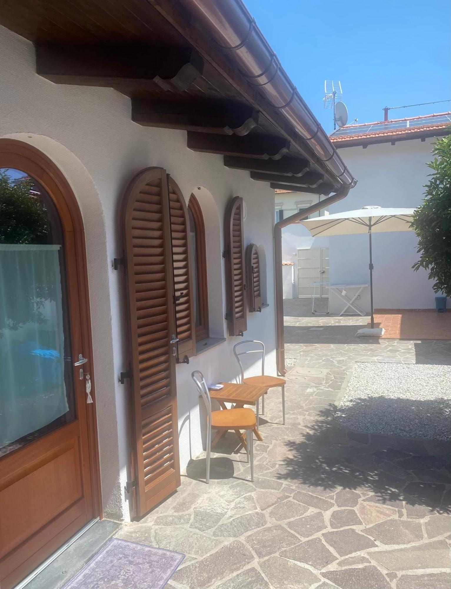 马里纳·迪·比萨 Casa Raffaela酒店 外观 照片